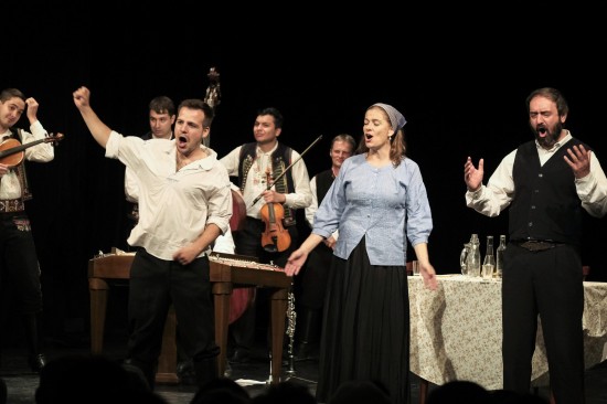 &quotSpolek Kašpar, Divadlo v Celetné&quot - Slovácko sa nesúdí